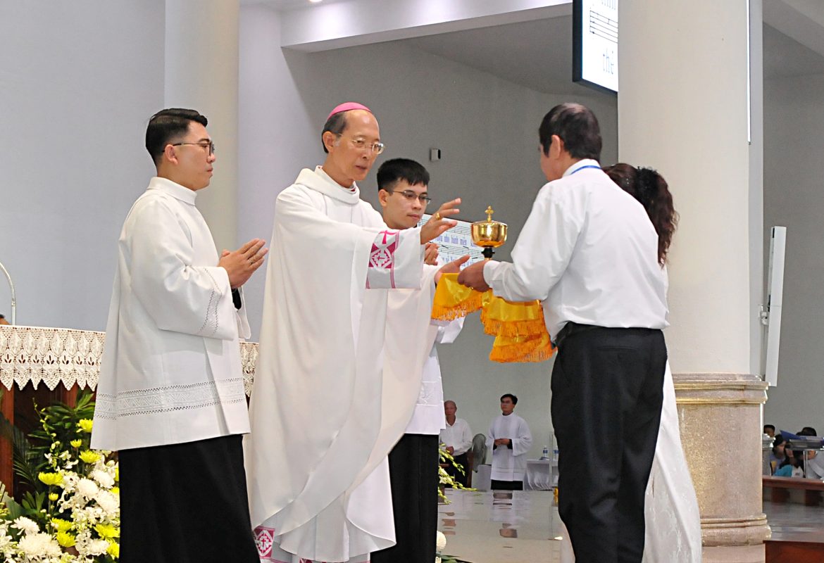 TRUNG TÂM HÀNH HƯƠNG ĐỨC MẸ NÚI CÚI, NƠI HÀNG VẠN CON TIM HƯỚNG VỀ NGÀY LỄ TRUYỀN GIÁO 3 35