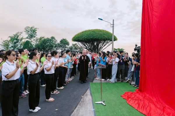 GIỚI TRẺ VÀ THÁNH TÍCH CARLO ACUTIS 9 z7173894962140 70abde374472d0adf6d530bbeaa108e5