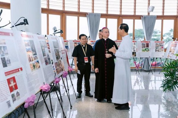 GIỚI TRẺ VÀ THÁNH TÍCH CARLO ACUTIS 20 z7173894980591 98665496fbe1c310c023eda88dad9bb6